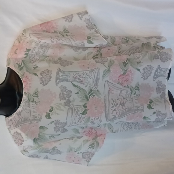 TanJay Vintage Top Women Medium Floral Round Neck Slip-on, shoulder pads - Picture 1 of 6